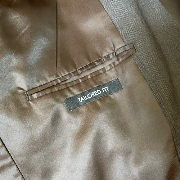 Jos. A. Bank Suit - Brown - 44R - Picture 6 of 8